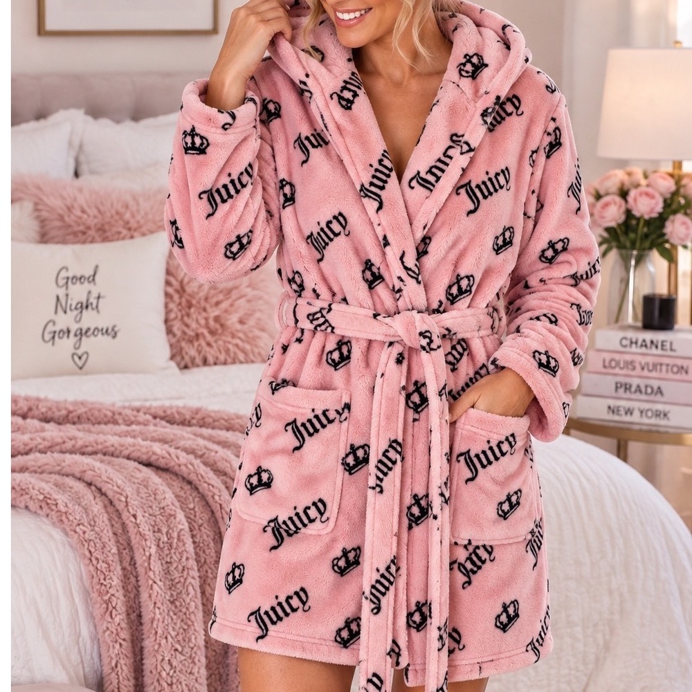 Juicy Couture Pink Black Logo Crown Plush Hooded Robe L/XL Short Bathrobe
